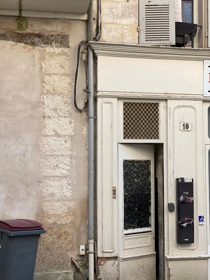 Le Pilori - Centre Historique, En Face Du Musee Du Pilori, A 2Mn A Pied De L'Hyper Centre Et Proche Toutes Commodites, Wifi-Netflix Niort Dış mekan fotoğraf